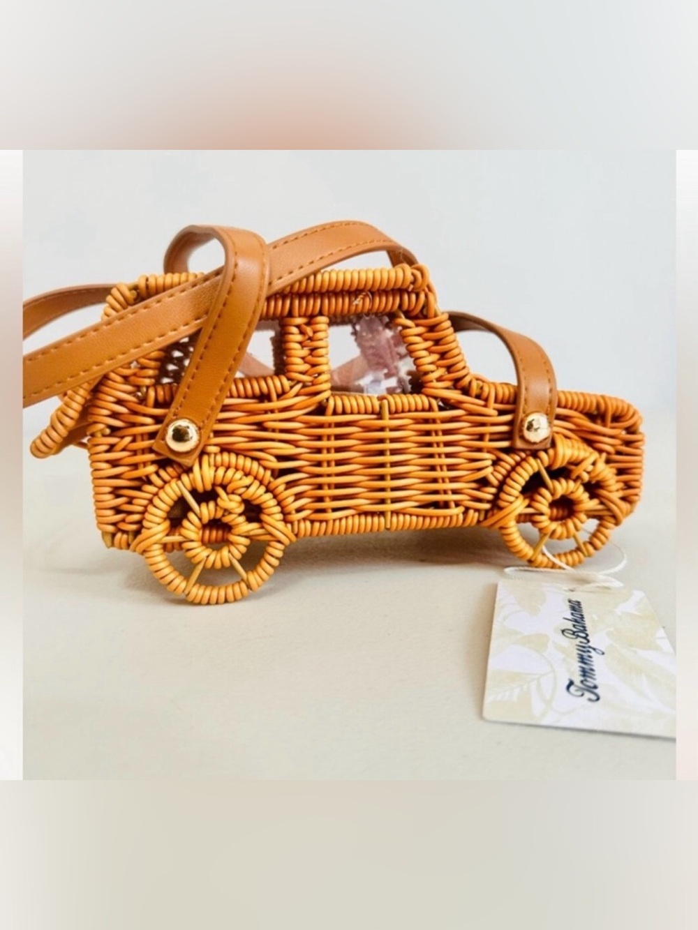 NEW TOMMY BAHAMA Natural Woven Wicker Car Jeep Truck Shaped Clutch Bag - Picture 3 of 3